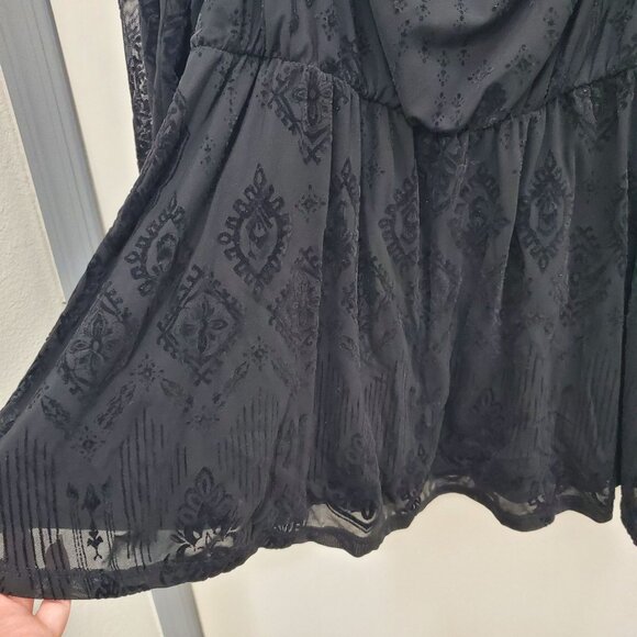 Torrid Black Flocked Mesh Square Neck Puff Sleeve Peasant Top Goth Boho Plus 1 - Picture 5 of 9